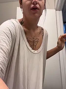 SafeinouterSpace live sex cam