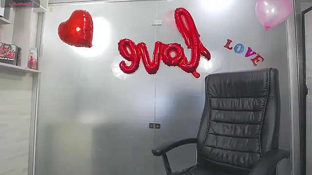 YaraXCox's cam snapshot