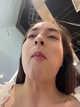 Holly_Play live sex cam