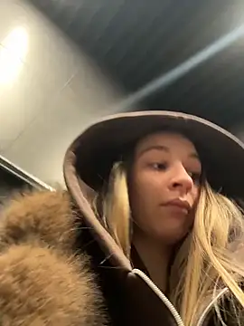 SashaCatt live sex cam