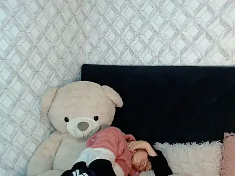 Emma-Wilson's cam snapshot