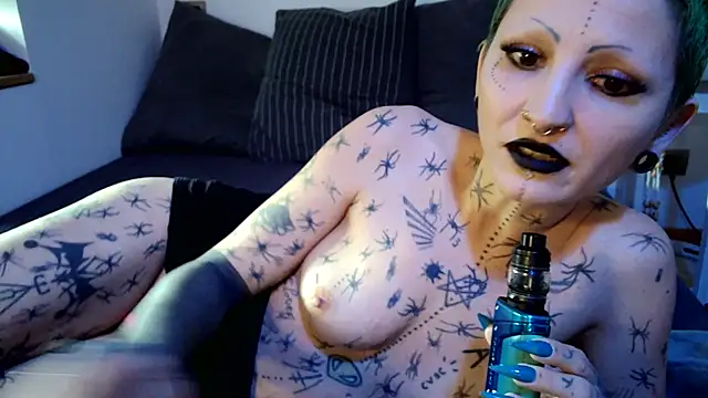 ValeryCrowley's cam snapshot