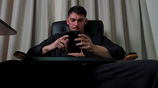 ClintMasters live sex cam