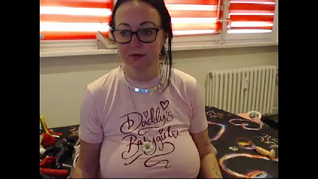 Alexie33's cam snapshot