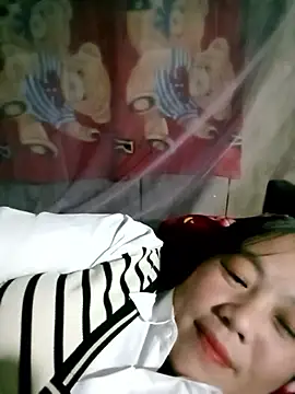 Sara_pusyy's cam snapshot