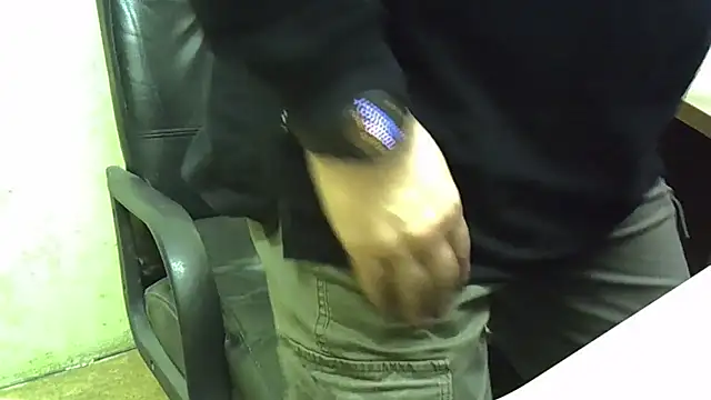 nikdov3 live sex cam