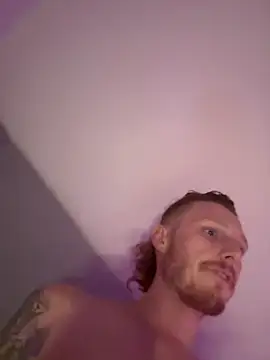 BIGxRED live sex cam