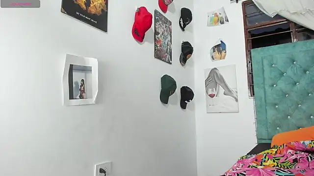 Rihanna_hotx live sex cam