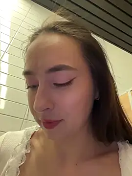 Holly_Play live sex cam