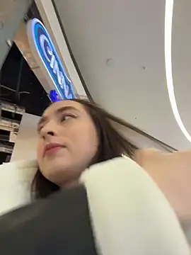 Holly_Play live sex cam