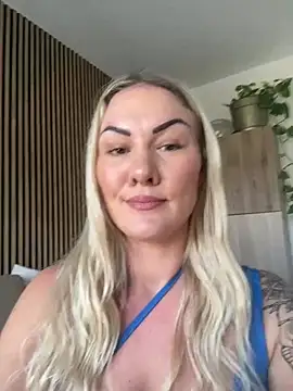 NastyMilf_ live sex cam