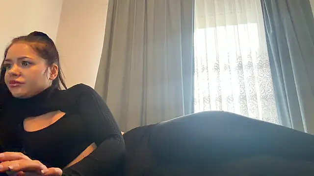 NicoleSensual's cam snapshot