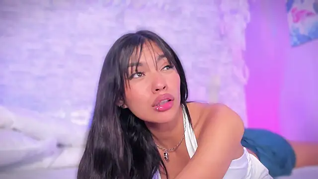 ayla_lux's cam snapshot