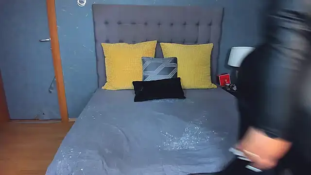 AmyCubes live sex cam