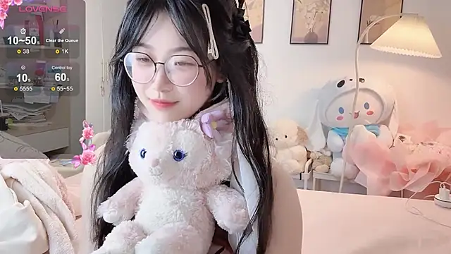 Luminous4173 live sex cam