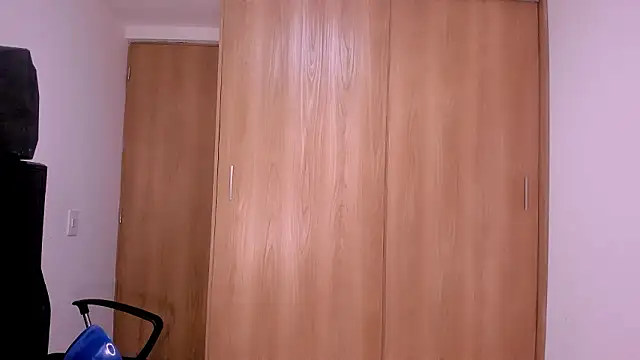 Toy_boy777 live sex cam