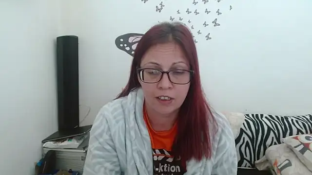 LadyHellene live sex cam