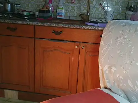 VeneRed live sex cam