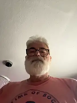 LeatherSdaddy's cam snapshot