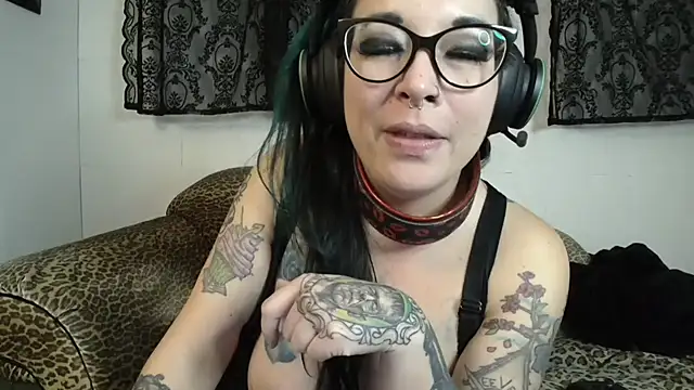 Missy-Dee's cam snapshot