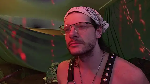 MasterDaddyCool's cam snapshot