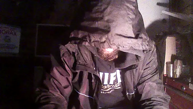 luke_thighwalker2469 live sex cam