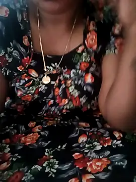 MaaliiiPonuTamil live sex cam