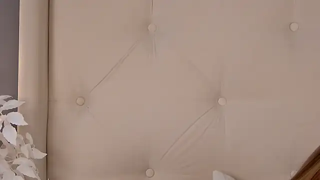 ur_wet_dreams live sex cam