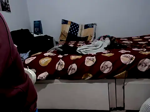 Naughty_Gent live sex cam