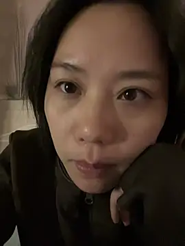 Eliza-E's cam snapshot