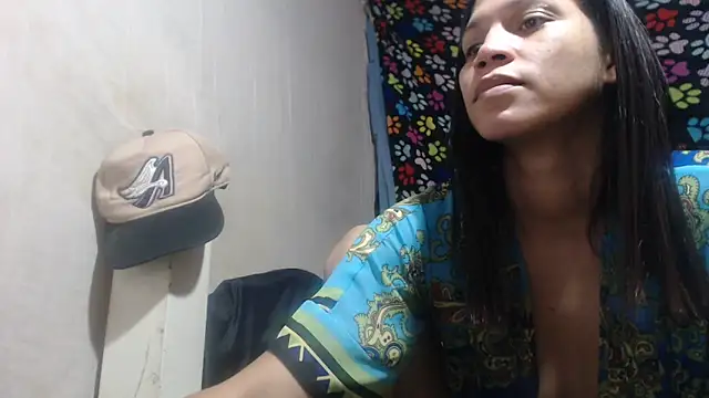 ELIZABET2-'s cam snapshot