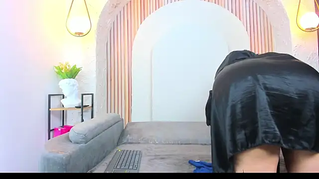 violet_scott_'s cam snapshot