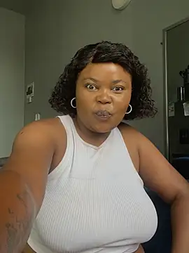 Curveysinaa live sex cam