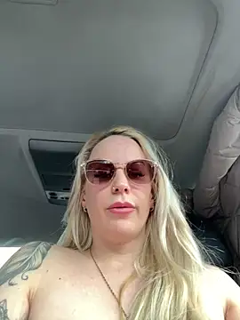 June695_'s cam snapshot