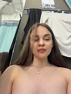 KristiRich live sex cam