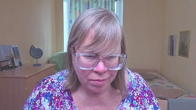 Emma_Eclipsee's cam snapshot