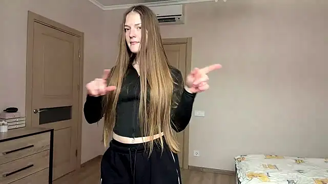 Milayouknow's cam snapshot