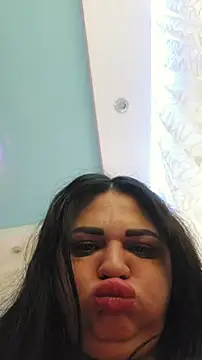 littleRikka live sex cam