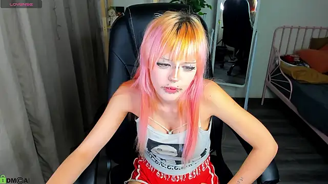 Mika_Vatashi live sex cam