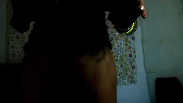 Lobaveterana_sex live sex cam