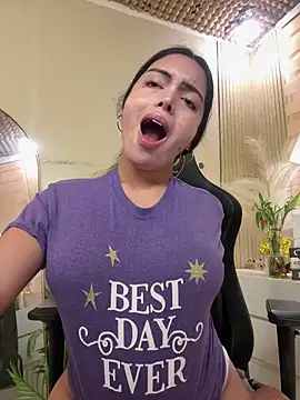 TS-SimplyTheBest live sex cam