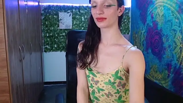 Ishtar_Shakti live sex cam