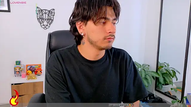 Elian_savoy live sex cam