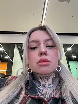 Chiibi's cam snapshot