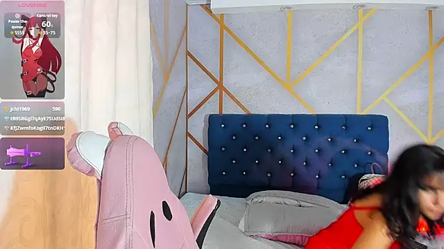 _vaiolet_owo's cam snapshot