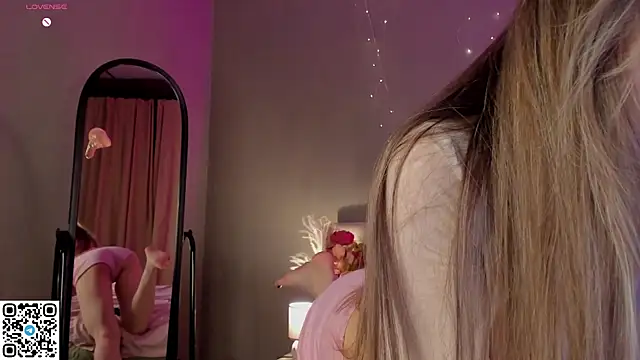 jenn_soucek's cam snapshot