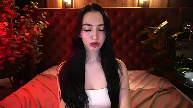 WildKittenX_ live sex cam