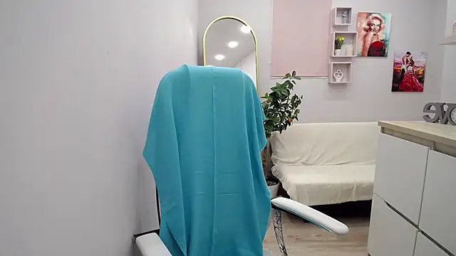 Milla_Cutie18's cam snapshot