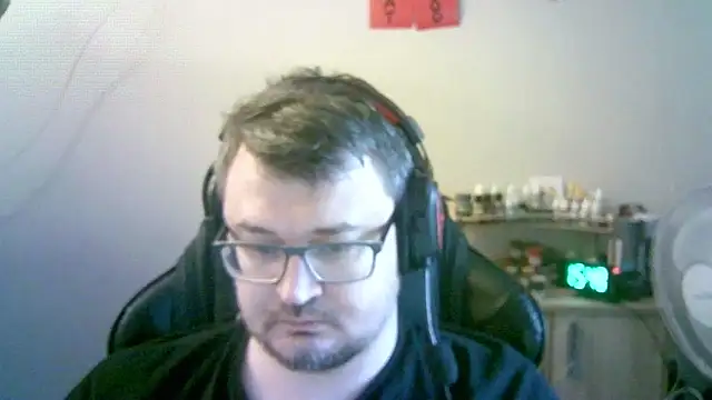 SirAbuser's cam snapshot