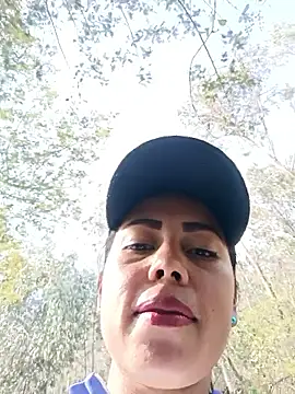 _andrea30 live sex cam